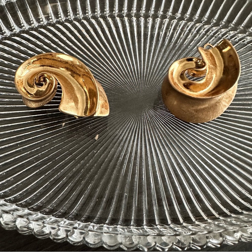 Zara Spiral Earrings in Gold Tone - Picture 3 of 7